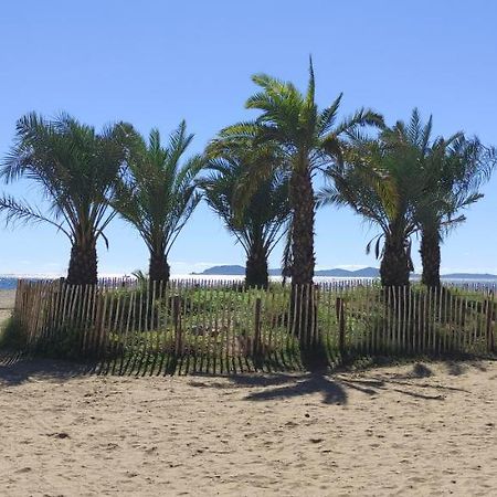 Suite Avec Tropezienne Vue Mer Hyères Exterior foto